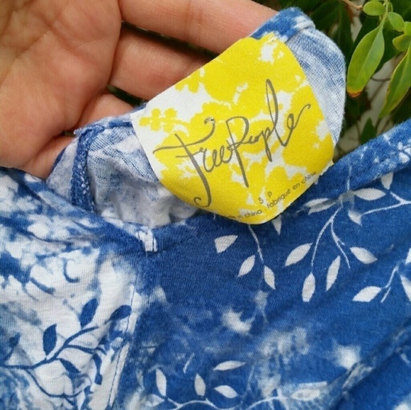 FREE PEOPLE TOP - Picture 5 of 5